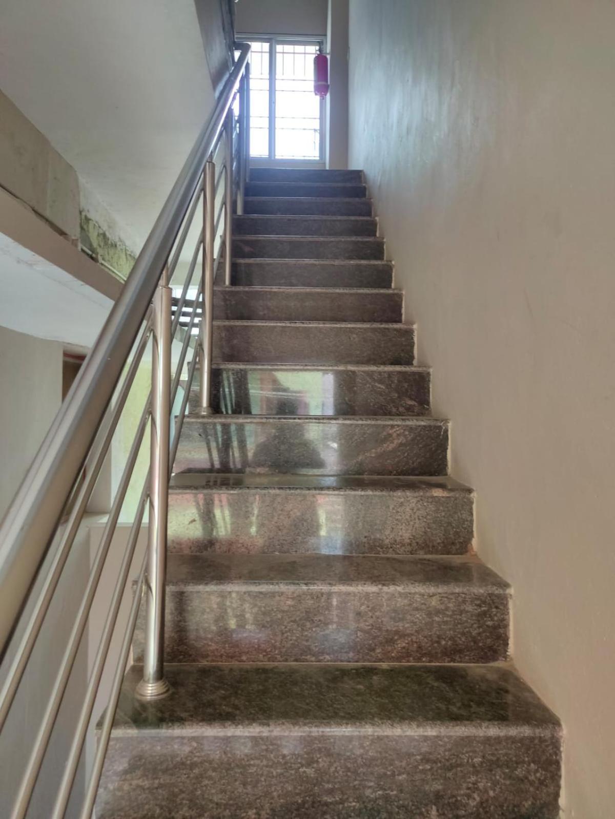ヴェールール Sri Vari Residencyホステル エクステリア 写真